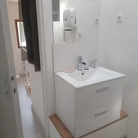 Holiday home Maisonnette Dans Hameau Provencal